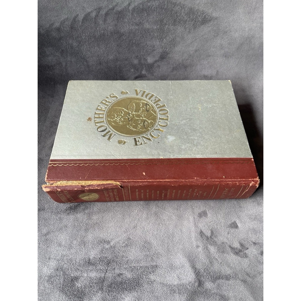 Mothers Encyclopedia Expert Advice On Child Care Family Living Vintage Mom‎ 1965